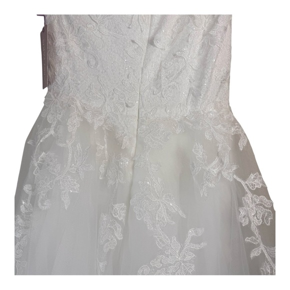 Abby Paris Longs by Lucci Lu Lace Gown with Tulle Overskirt in Ivory/White NWT - Picture 12 of 12